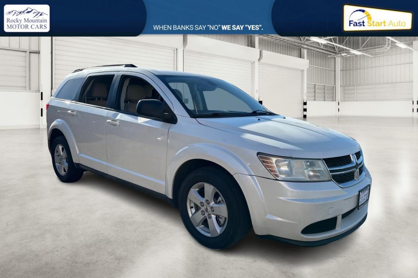 2018 White Dodge Journey SE (3C4PDCABXJT) with an 2.4L L4 DOHC 16V engine, 4A transmission, located at 767 S State Road, Pleasant Grove, UT, 84062, (801) 785-1058, 40.354839, -111.736687 - Photo#0