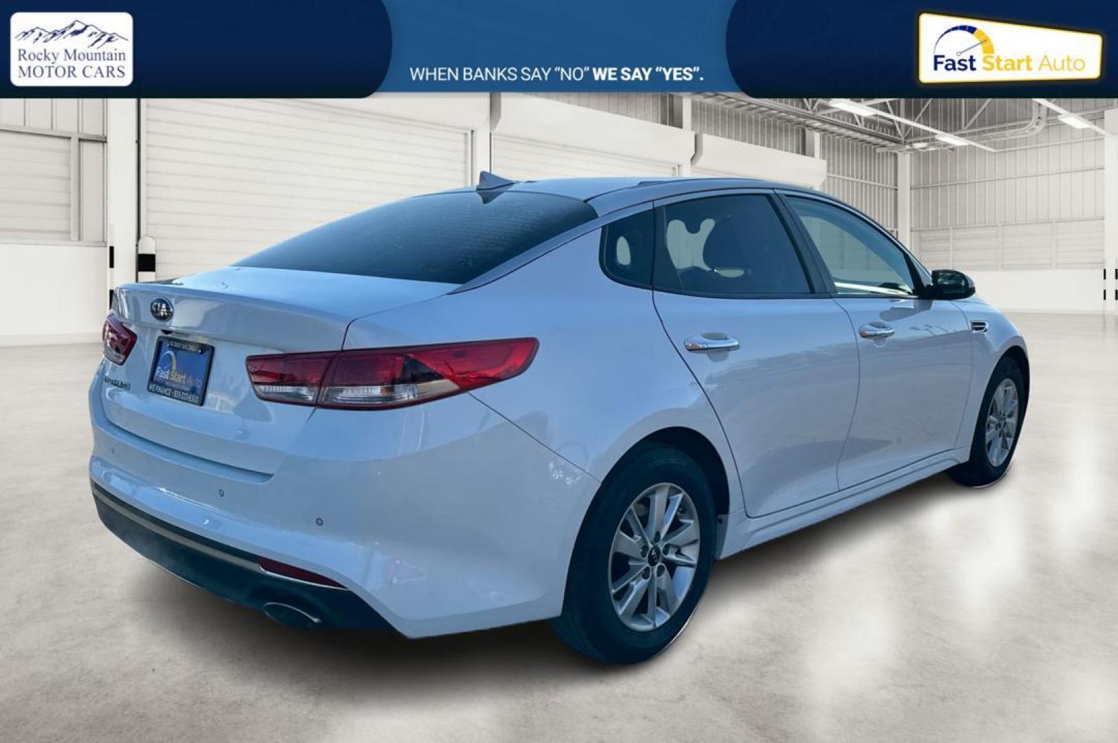 2018 White Kia Optima LX (5XXGT4L30JG) with an 2.4L L4 DOHC 16V engine, 6A transmission, located at 7755 State Street, Midvale, UT, 84047, (801) 753-9063, 40.610329, -111.892159 - Photo#2