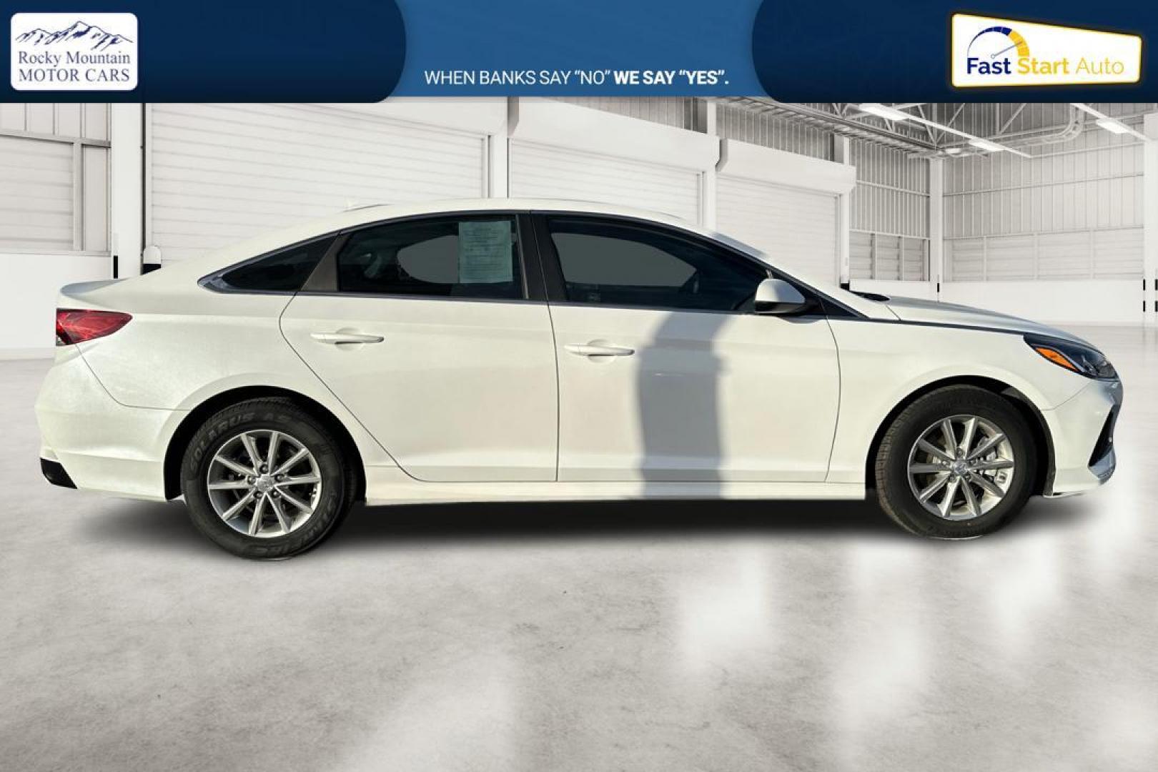 2019 White Hyundai Sonata SE (5NPE24AFXKH) with an 2.4L L4 DOHC 16V engine, 7A transmission, located at 7755 State Street, Midvale, UT, 84047, (801) 753-9063, 40.610329, -111.892159 - Photo#1