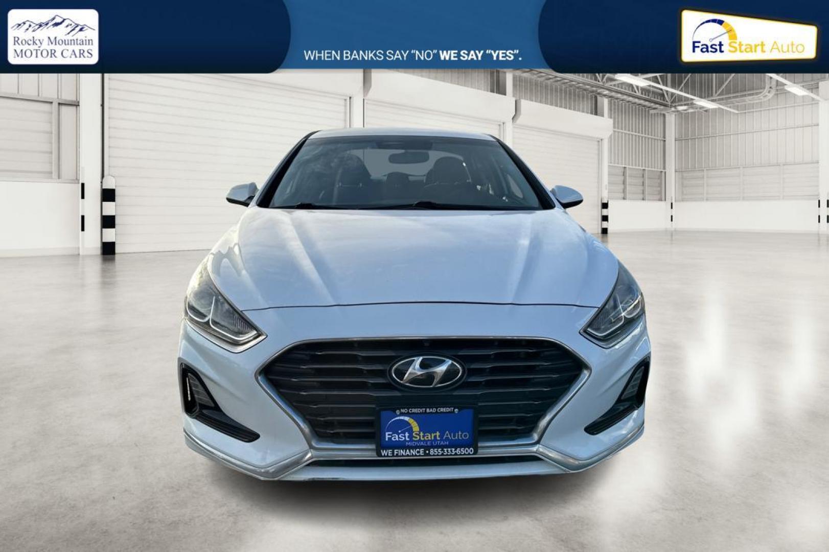 2019 White Hyundai Sonata SE (5NPE24AFXKH) with an 2.4L L4 DOHC 16V engine, 7A transmission, located at 7755 State Street, Midvale, UT, 84047, (801) 753-9063, 40.610329, -111.892159 - Photo#9