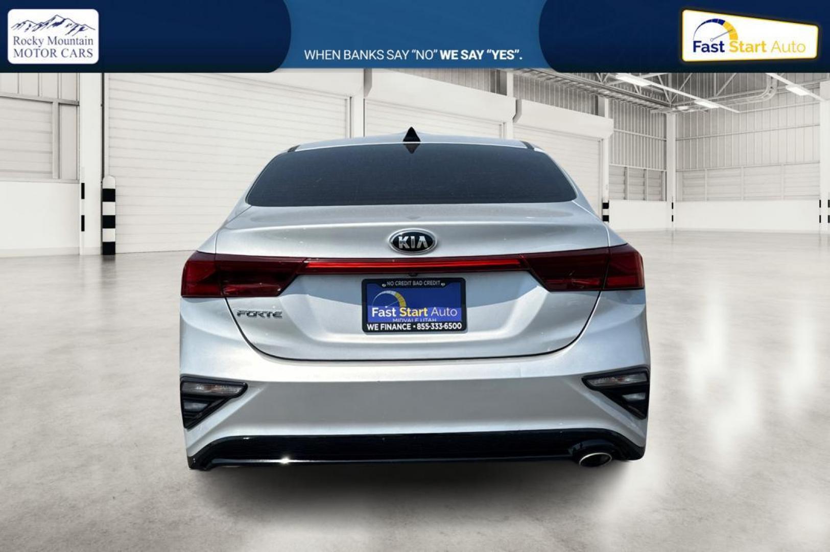 2019 Gray Kia Forte LX 6A (3KPF24AD5KE) with an 2.0L L4 DOHC 16V engine, 6A transmission, located at 7755 State Street, Midvale, UT, 84047, (801) 753-9063, 40.610329, -111.892159 - Photo#3