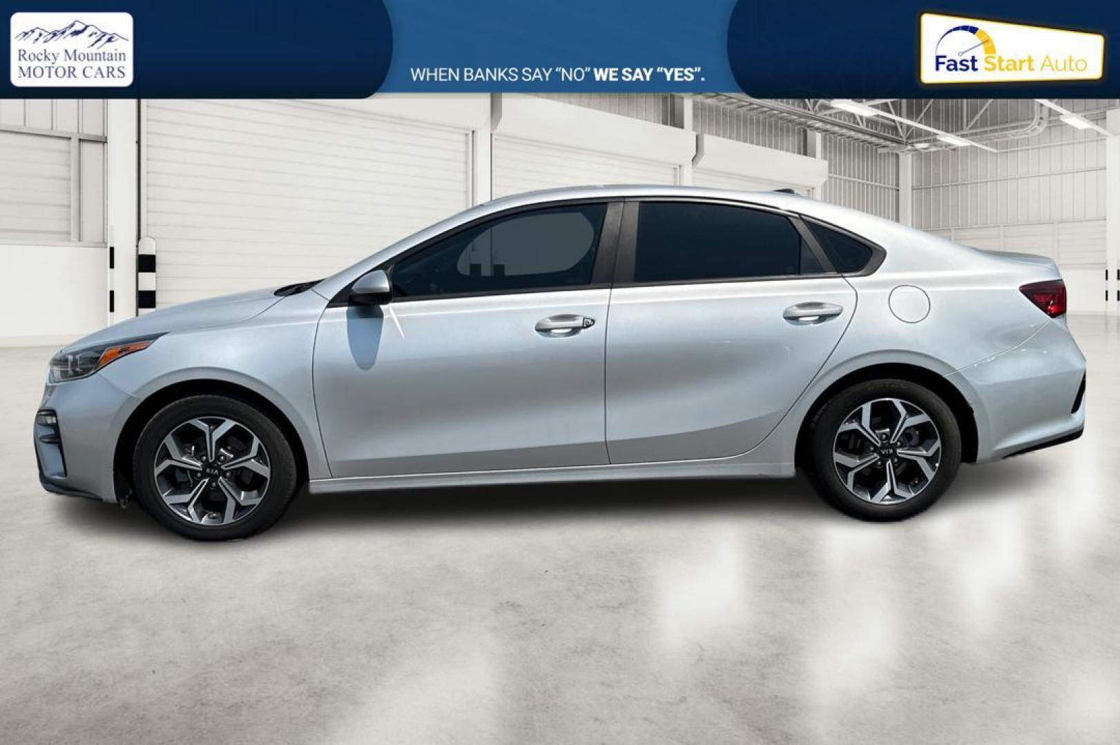 2019 Gray Kia Forte LX 6A (3KPF24AD5KE) with an 2.0L L4 DOHC 16V engine, 6A transmission, located at 7755 State Street, Midvale, UT, 84047, (801) 753-9063, 40.610329, -111.892159 - Photo#5