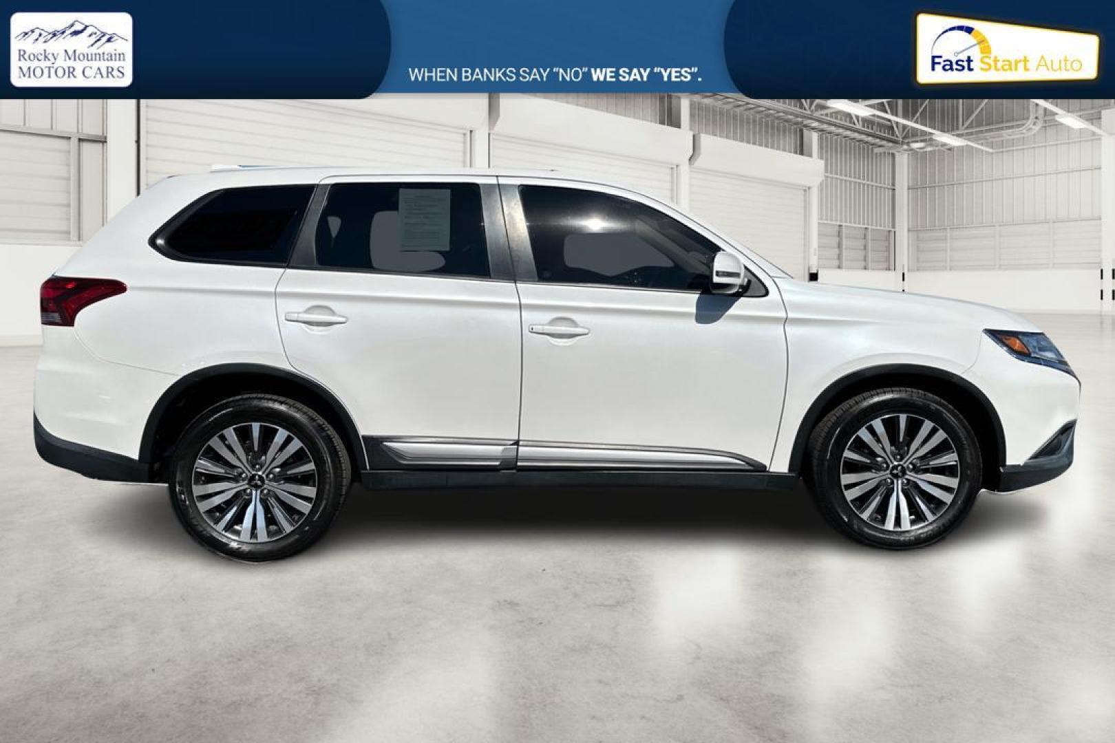 2019 White Mitsubishi Outlander SEL AWD (JA4AZ3A33KZ) with an 2.4L L4 DOHC 16V engine, CVT transmission, located at 7755 State Street, Midvale, UT, 84047, (801) 753-9063, 40.610329, -111.892159 - Photo#1