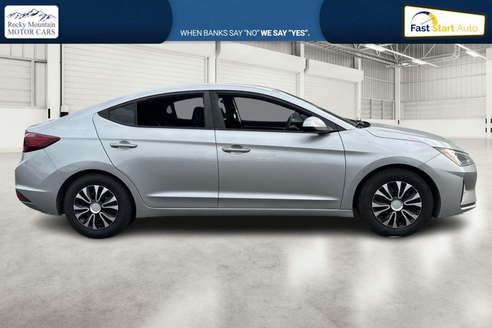 2020 Silver Hyundai Elantra SE 6AT (5NPD74LF8LH) with an 1.8L L4 DOHC 16V engine, 6A transmission, located at 7755 State Street, Midvale, UT, 84047, (801) 753-9063, 40.610329, -111.892159 - Photo#1