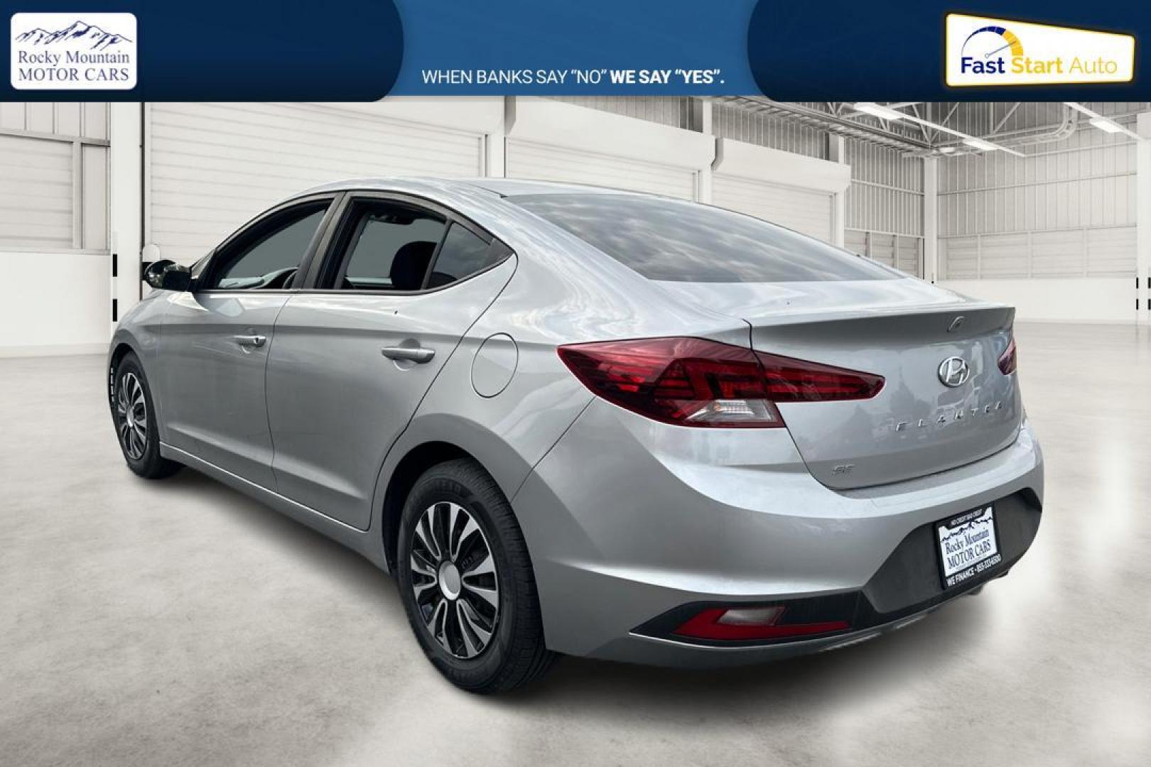 2020 Silver Hyundai Elantra SE 6AT (5NPD74LF8LH) with an 1.8L L4 DOHC 16V engine, 6A transmission, located at 7755 State Street, Midvale, UT, 84047, (801) 753-9063, 40.610329, -111.892159 - Photo#4