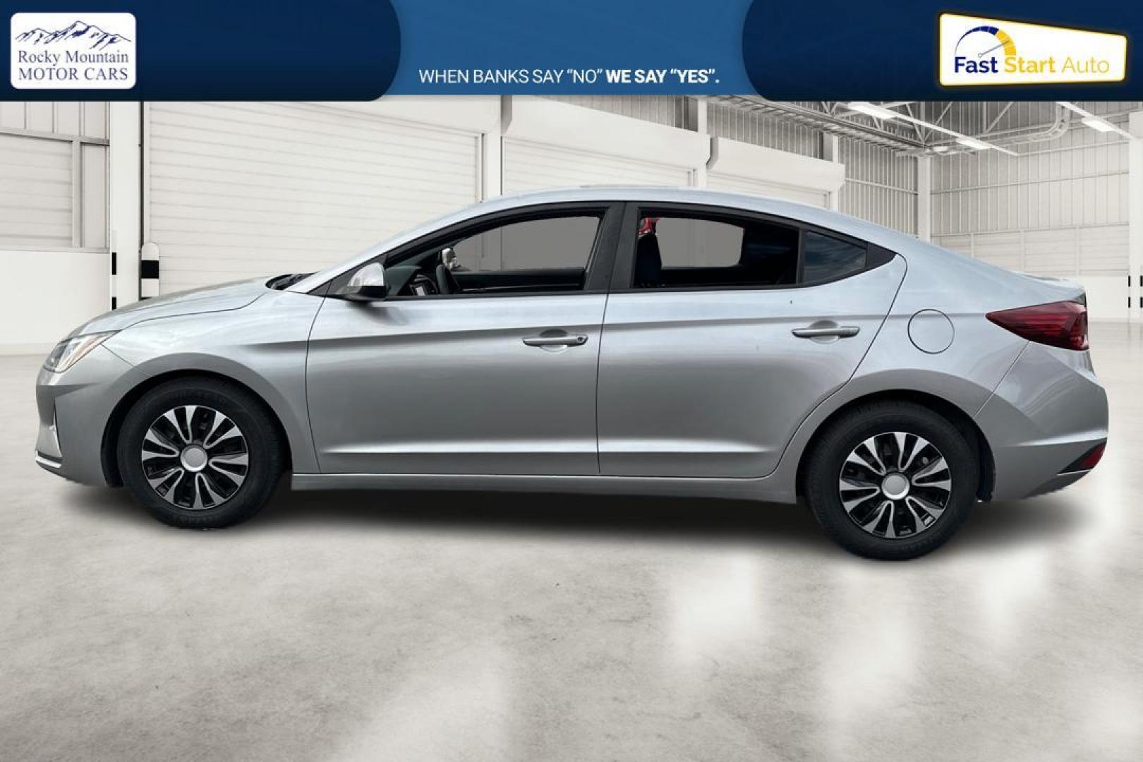 2020 Silver Hyundai Elantra SE 6AT (5NPD74LF8LH) with an 1.8L L4 DOHC 16V engine, 6A transmission, located at 7755 State Street, Midvale, UT, 84047, (801) 753-9063, 40.610329, -111.892159 - Photo#5